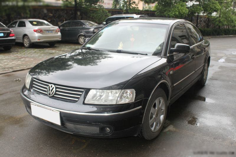 上海大眾 帕薩特 2.0L 自動