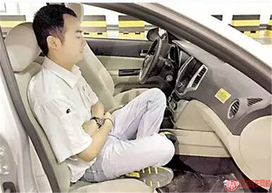 這些乘車坐姿真的會致命，你中招了幾個？@ahlsjy.cn