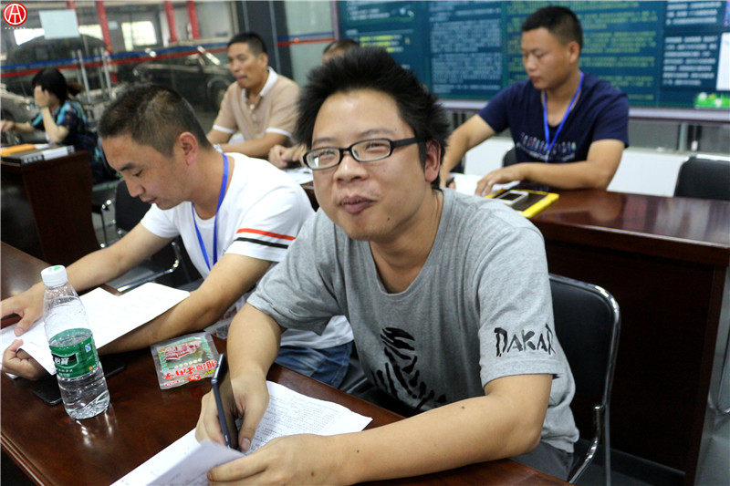 中華汽車網校2016年6月學員特寫@ahlsjy.cn 中華汽車網校2016年6月學員特寫@ahlsjy.cn