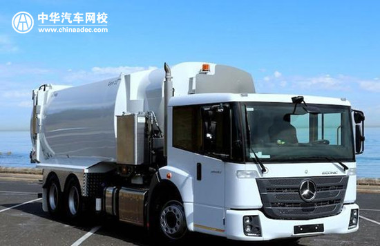 “活久見”一輛車兩個駕駛倉到底誰說了算？@ahlsjy.cn