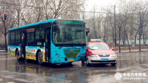 撞了的士公交要賠誤工費嗎?@ahlsjy.cn 撞了的士公交要賠誤工費嗎?@ahlsjy.cn