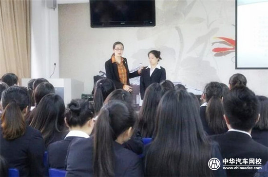 兩會委員：關注職業教育發展 重視高技能人才培育及儲備@ahlsjy.cn