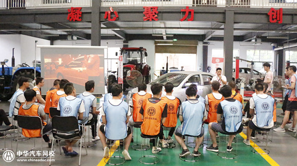 市場專家親臨:手把手傳授二手車評估技巧@ahlsjy.cn 市場專家親臨:手把手傳授二手車評估技巧@ahlsjy.cn