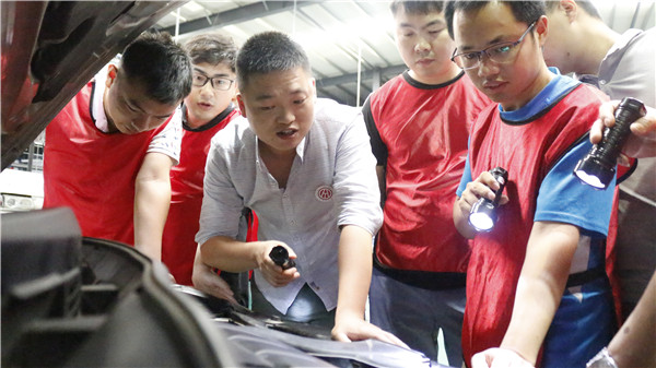 中華汽車網校二手車鑒定評估師培訓班實錄@ahlsjy.cn 中華汽車網校二手車鑒定評估師培訓班實錄@ahlsjy.cn