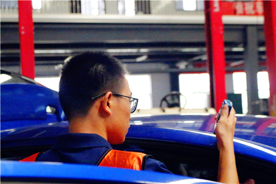 檢測車頂漆面@ahlsjy.cn 檢測車頂漆面@ahlsjy.cn