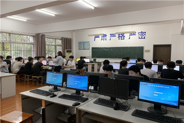 2020年汽車維修技師資格證怎么考？在哪報名？@ahlsjy.cn