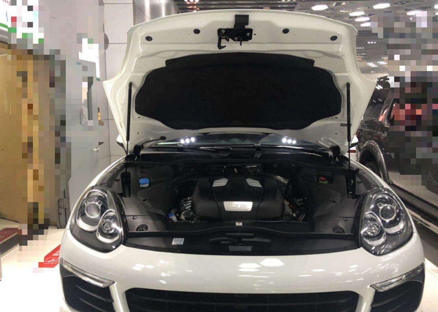 二手車鑒定小知識之如何檢查機箱蓋與水箱框架 @ahlsjy.cn 二手車鑒定小知識之如何檢查機箱蓋與水箱框架 @ahlsjy.cn