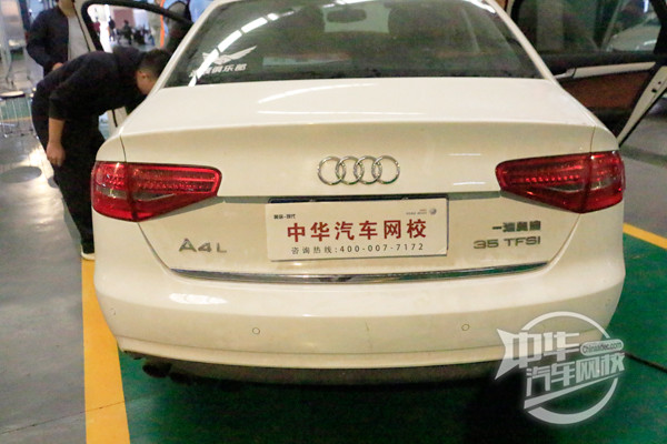 二手車評估案例—2015款奧迪A4，小磕碰釀成大事故！@ahlsjy.cn