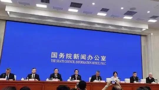 海南省委書記:2030年海南將不再銷售燃油汽車@chinaadec.co 海南省委書記:2030年海南將不再銷售燃油汽車@chinaadec.co