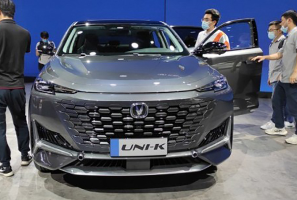 SUV車：長安UNI-K